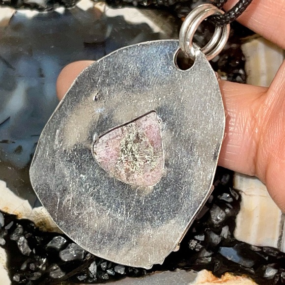 Beautiful Rhodonite Pendant 2” - Picture 14 of 16